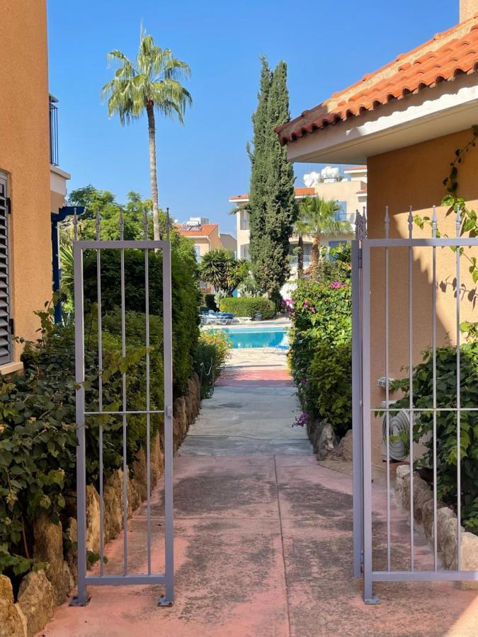 Rachel Suite By The Pool Paphos Exterior foto