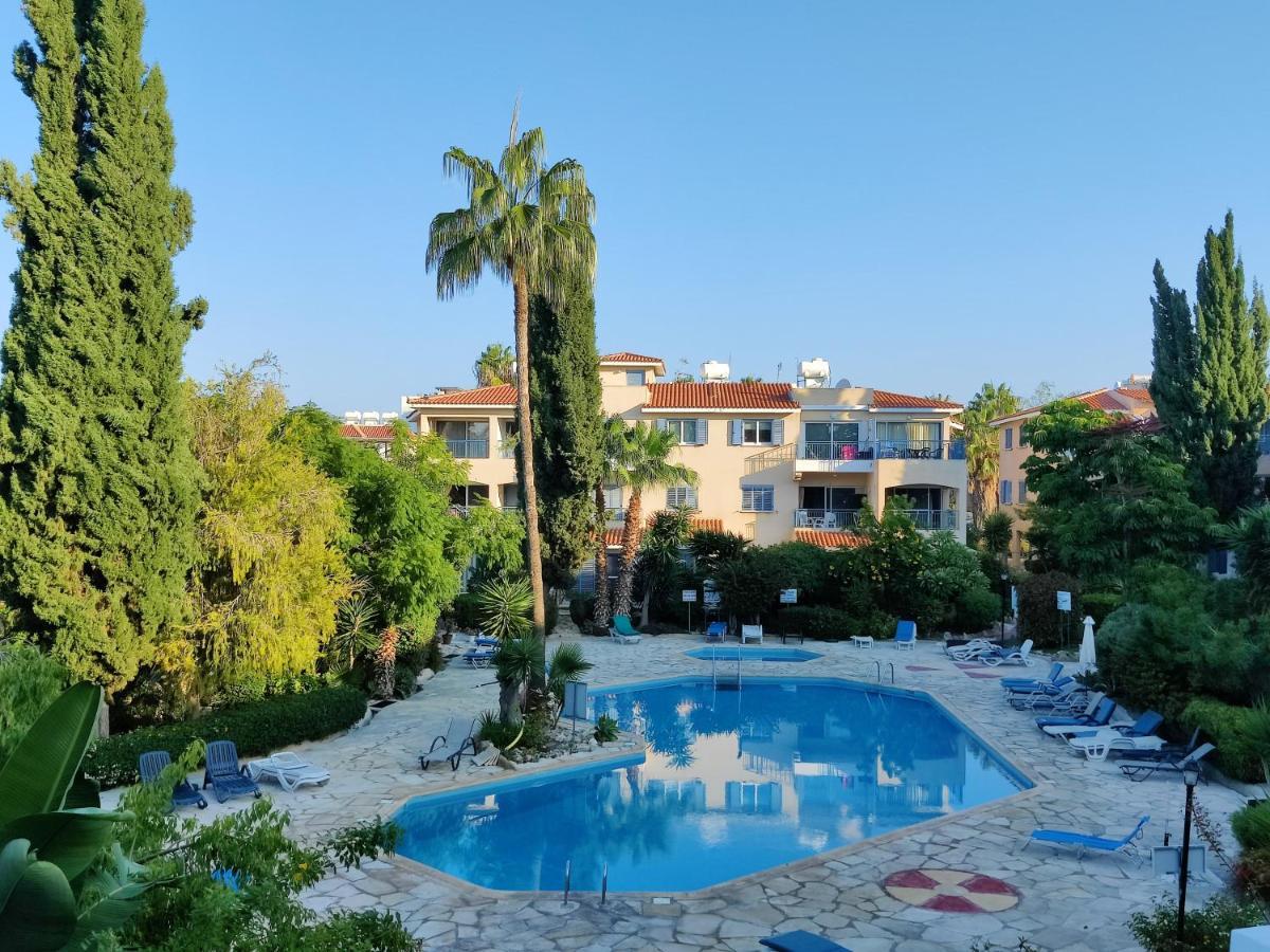 Rachel Suite By The Pool Paphos Exterior foto
