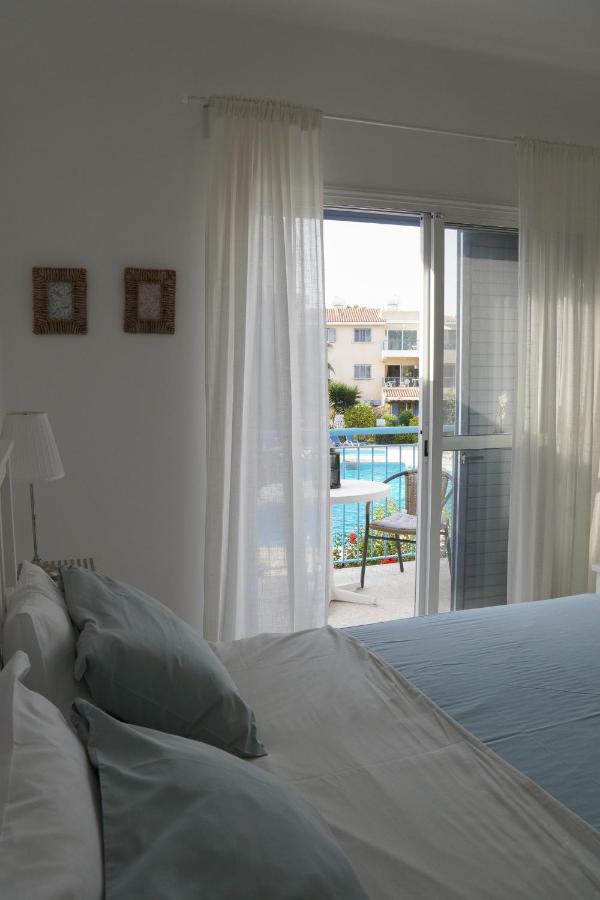 Rachel Suite By The Pool Paphos Exterior foto