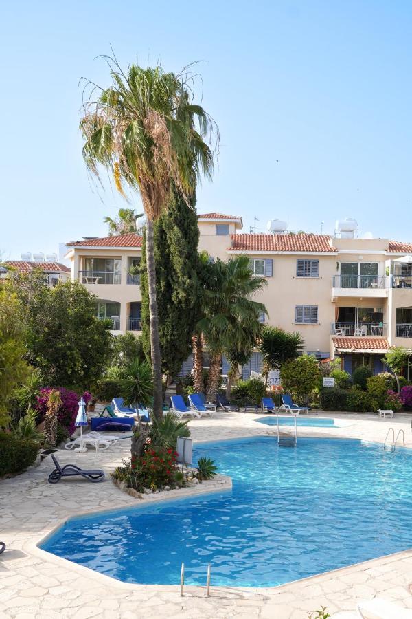 Rachel Suite By The Pool Paphos Exterior foto